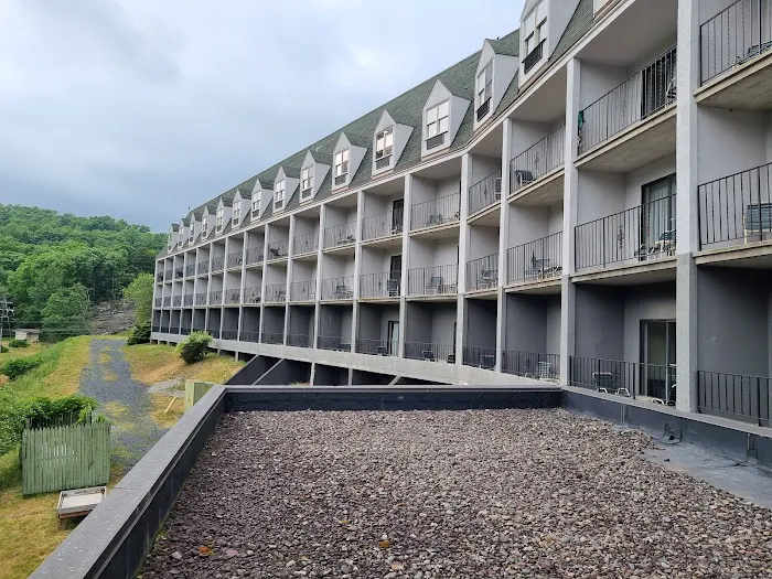 Chateau Resort & Conference Center 4