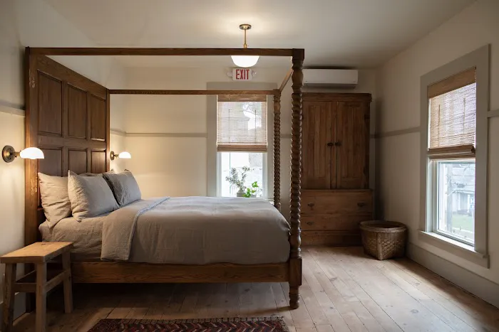 The Boarding House at Seminary Hill 4