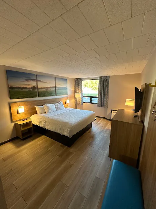 Days Inn by Wyndham Liberty 4