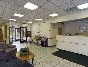 Knights Inn Liberty 4