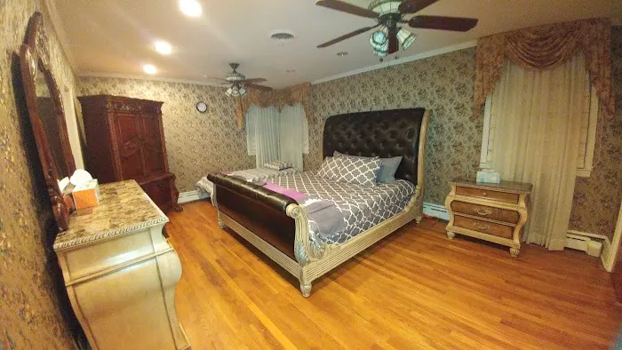 The Houzz 4