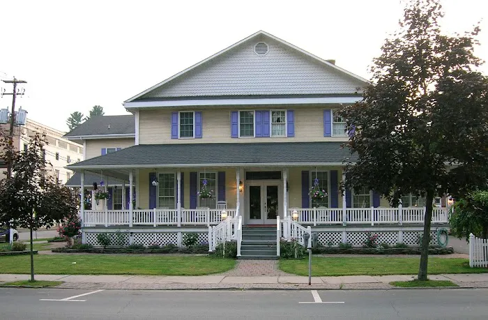 Honesdale Park Hotel & Apartments 4