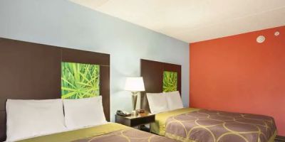 Super 8 by Wyndham Mount Laurel