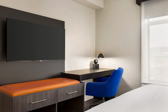 La Quinta Inn & Suites by Wyndham Mt. Laurel - Philadelphia 5