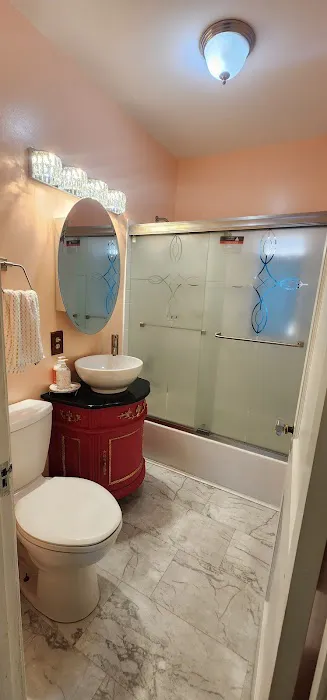 Hollywood apartment 4