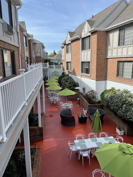 Southampton Inn 4