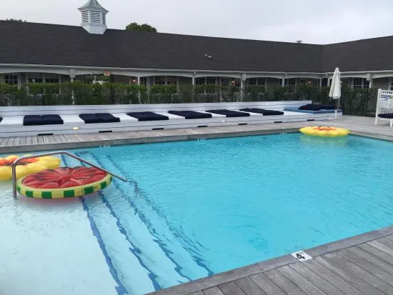 Capri Hotel Southampton 4