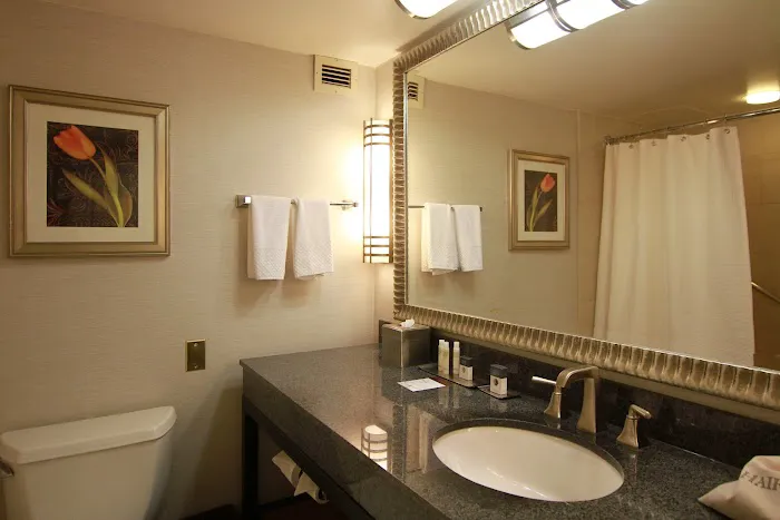 DoubleTree Suites by Hilton Hotel Philadelphia West 4