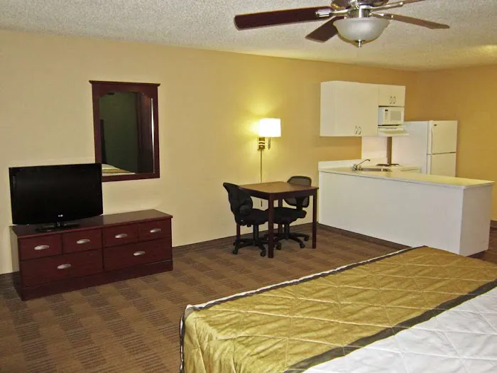 Extended Stay America Suites - Philadelphia - Plymouth Meeting - East 4