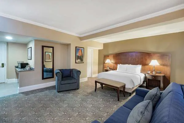 The Americus Hotel, Trademark Collection by Wyndham 5