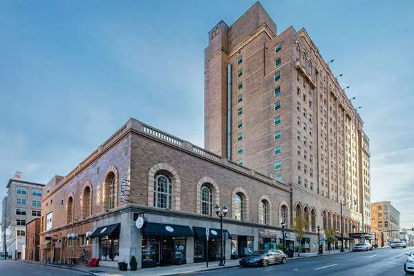 The Americus Hotel, Trademark Collection by Wyndham 5