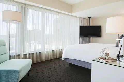 Renaissance Allentown Hotel 5