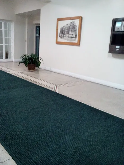 Hotel Traylor LLC 4