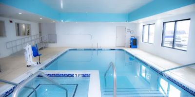 Howard Johnson by Wyndham Allentown Dorney Hotel & Suites