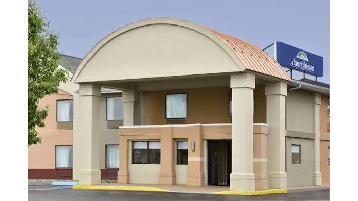 Howard Johnson by Wyndham Allentown Dorney Hotel & Suites 4