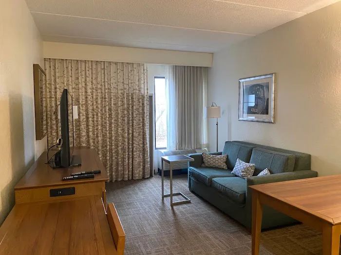 Hampton Inn Milford 4