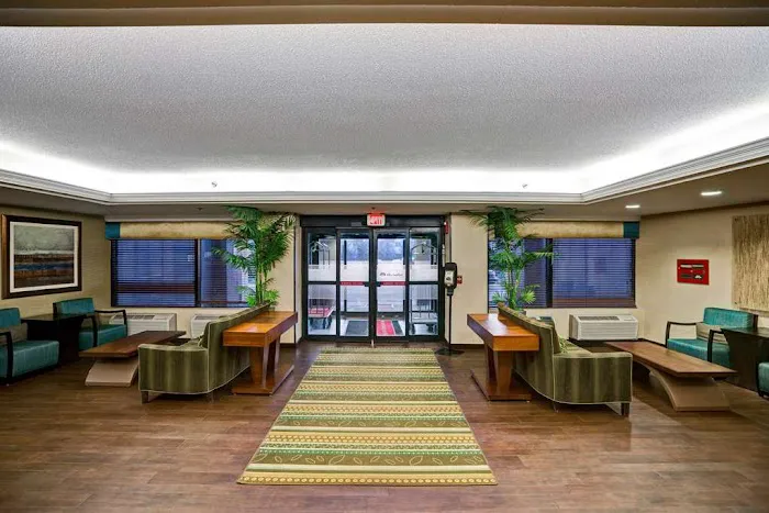 Hampton Inn Milford 4