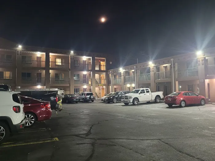 Super 8 by Wyndham Milford/New Haven 4