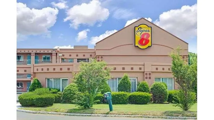 Super 8 by Wyndham Milford/New Haven 4