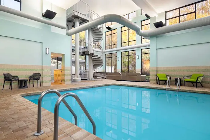 Hampton Inn Shelton 4