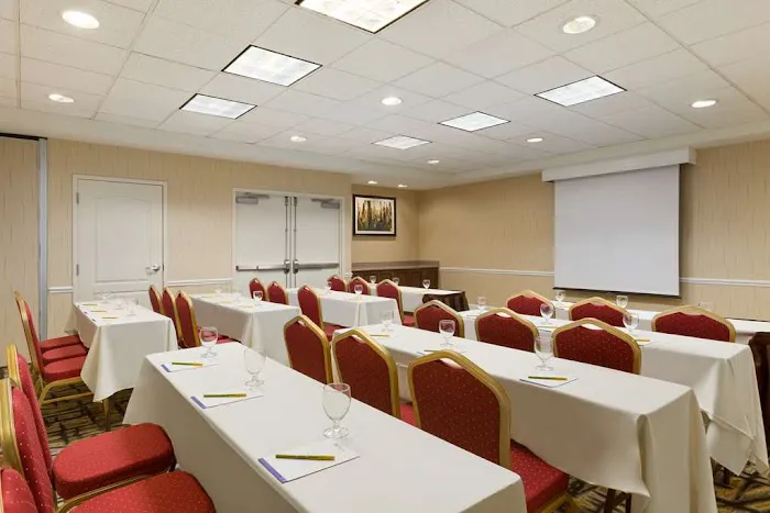 Hilton Garden Inn Shelton 4