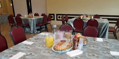 The Lakehouse Hotel