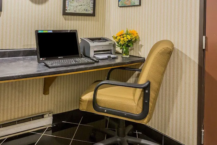 Quality Inn Hyde Park - Poughkeepsie North 4
