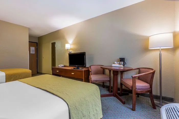 Quality Inn Hyde Park - Poughkeepsie North 4
