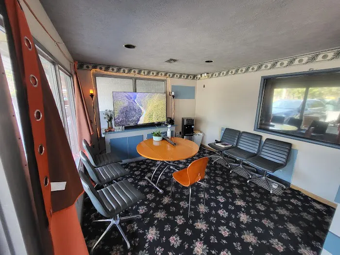Casino Motel 4