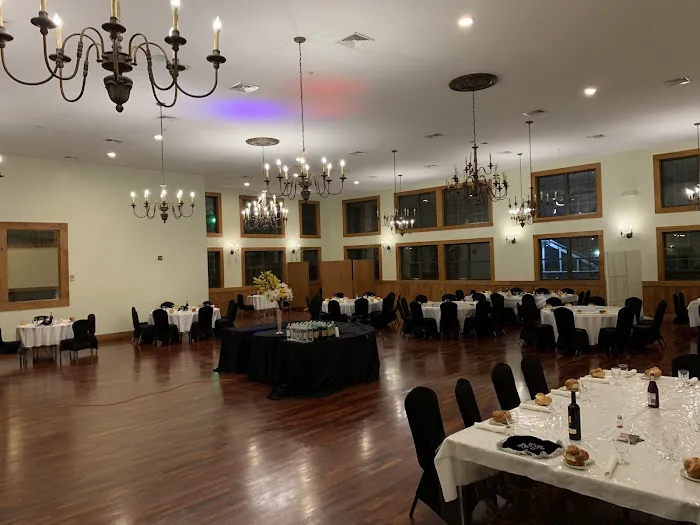 Chalet Hotel 4