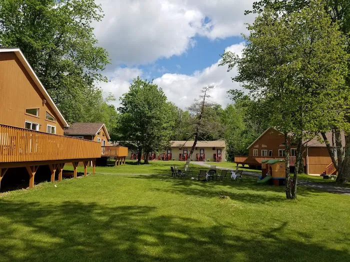 Chalet Hotel 4