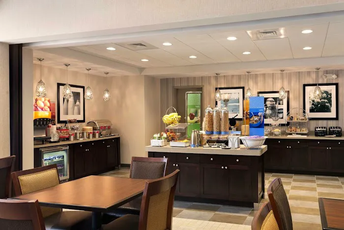 Hampton Inn Philadelphia/Voorhees 4