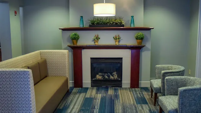 Holiday Inn Express & Suites Philadelphia - Mt. Laurel by IHG 4