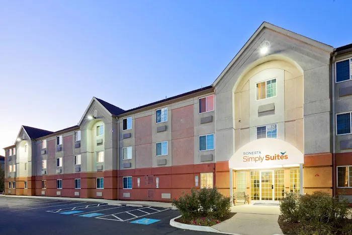 Sonesta Simply Suites Philadelphia Mount Laurel 4