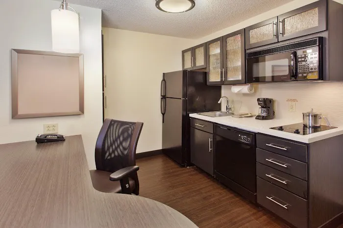 Sonesta Simply Suites Philadelphia Mount Laurel 4