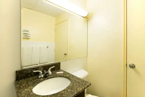 Days Inn by Wyndham Philadelphia - Roosevelt Boulevard 5