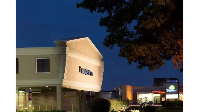 Days Inn by Wyndham Philadelphia - Roosevelt Boulevard 5