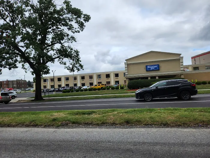 Rodeway Inn 5