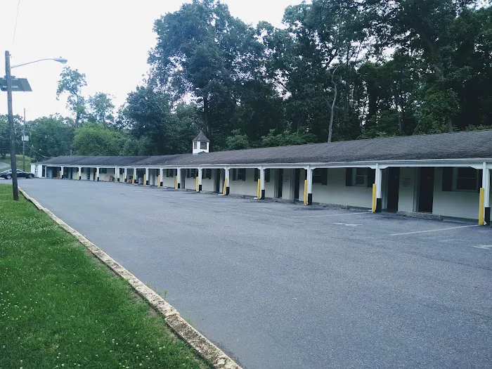 Cinnaminson Motor Lodge 4
