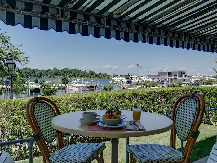 Sag Harbor Inn 4