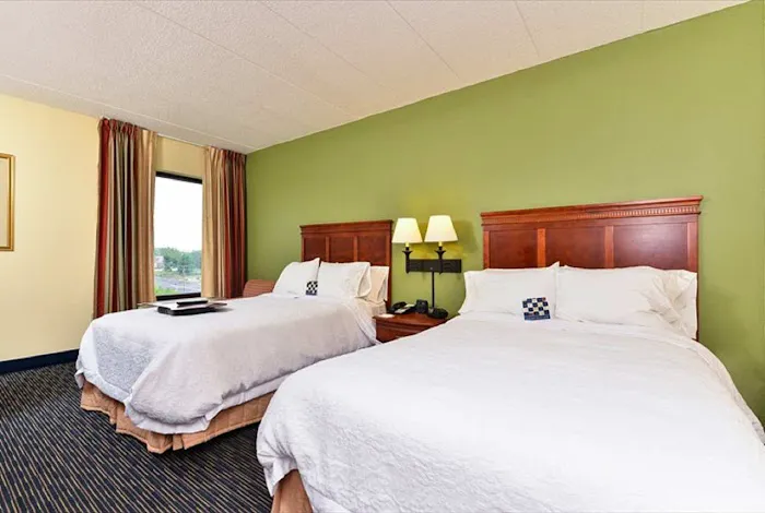 Hampton Inn & Suites Valley Forge/Oaks 4