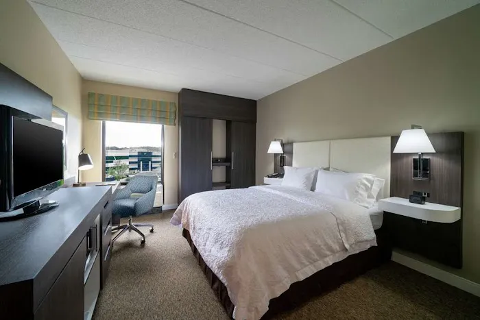 Hampton Inn & Suites Valley Forge/Oaks 4