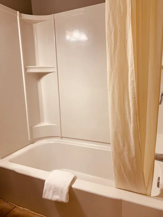 Red Carpet Inn - Norristown, PA 4