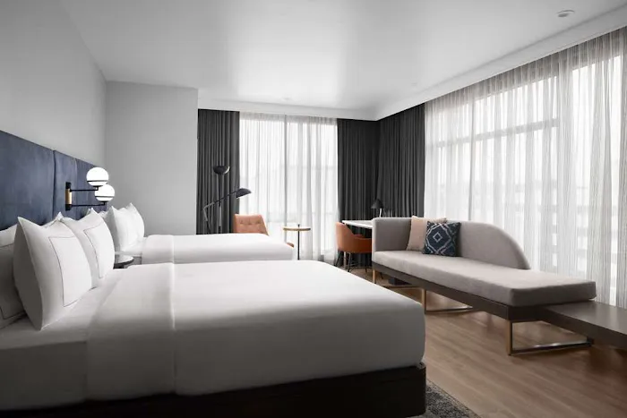 Hotel West & Main Conshohocken Philadelphia, Tapestry by Hilton 4