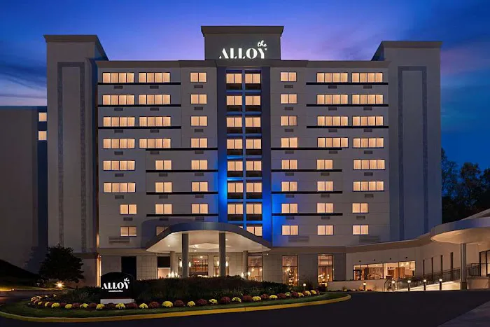 the Alloy King of Prussia - a DoubleTree by Hilton 4