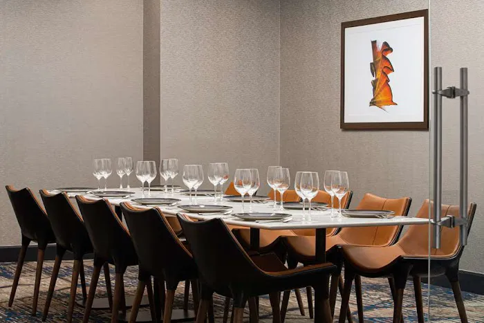 the Alloy King of Prussia - a DoubleTree by Hilton 4