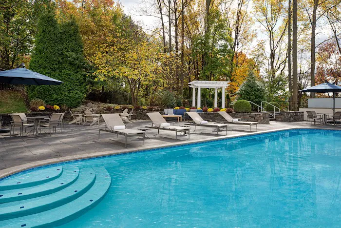 the Alloy King of Prussia - a DoubleTree by Hilton 4