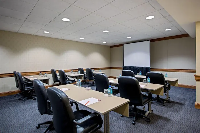 Crowne Plaza Philadelphia - King of Prussia, an IHG Hotel 4