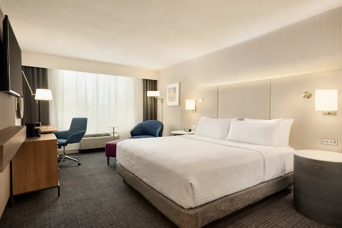 Crowne Plaza Philadelphia - King of Prussia, an IHG Hotel 4