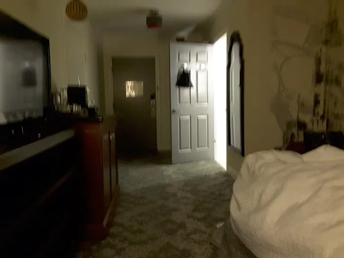 Chestnut Hill Hotel 5